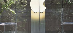 Технологии Apple в действии: Как использовать Яндекс Директ для успешного привлечения клиентов к продаже техники Apple, ремонту смартфонов и продаже аксессуаров